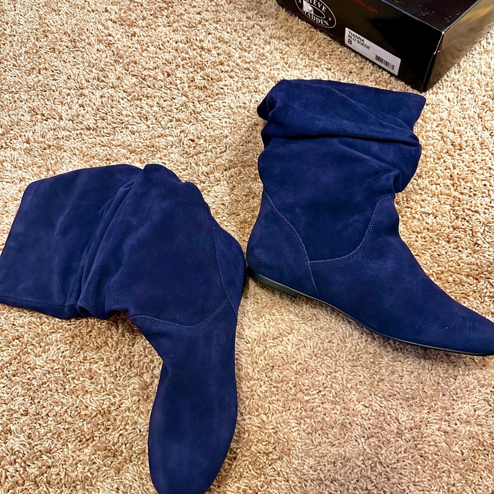 NEW - STEVE MADDEN BLUE SUEDE SLOUCH BOOTS - Picture 6 of 11